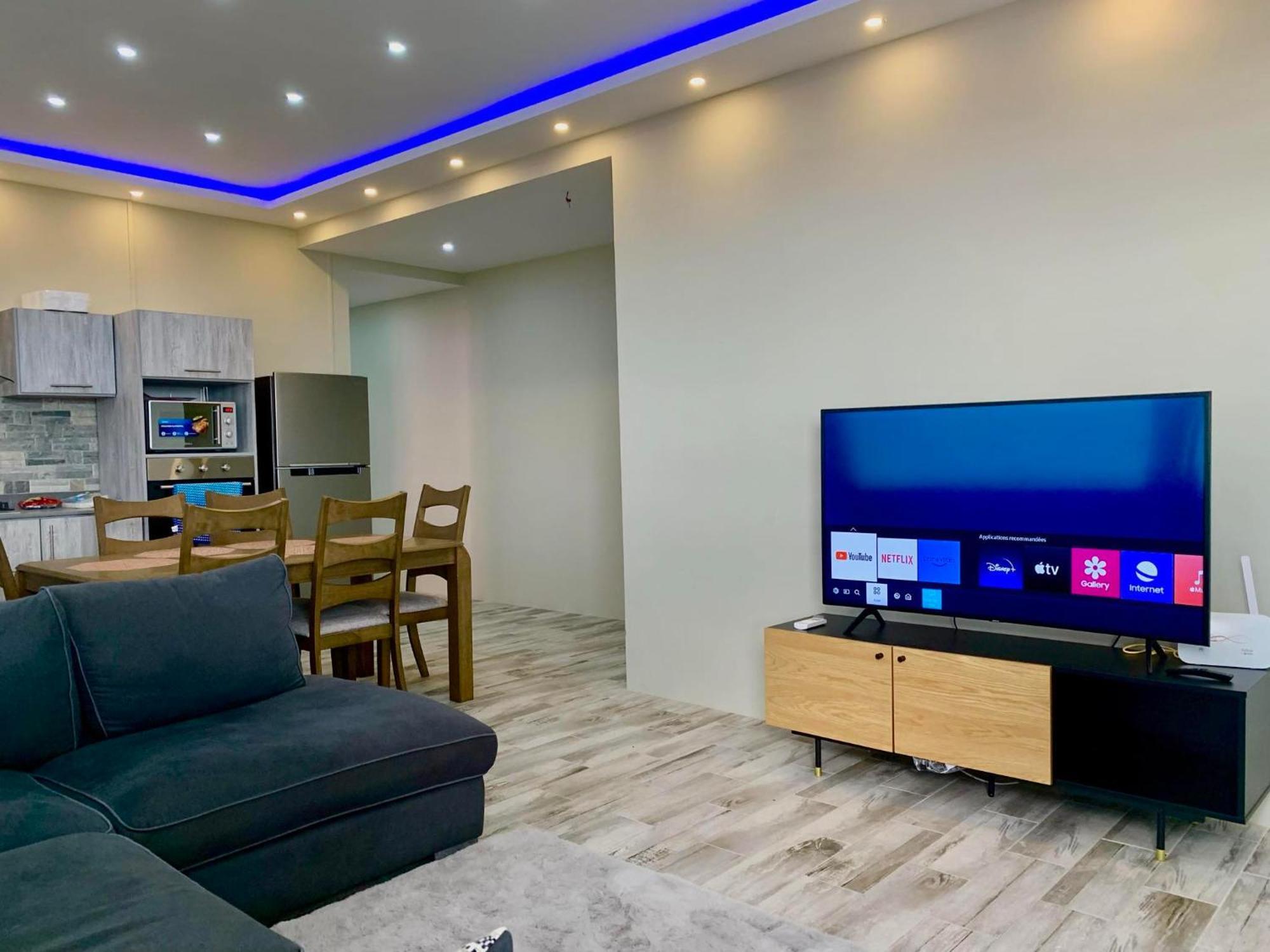 Newwave Luxury Appt No 7 * Flic en Flac